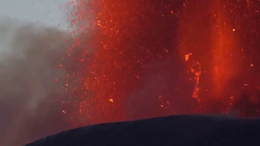 El volcà Etna entra de nou en erupció