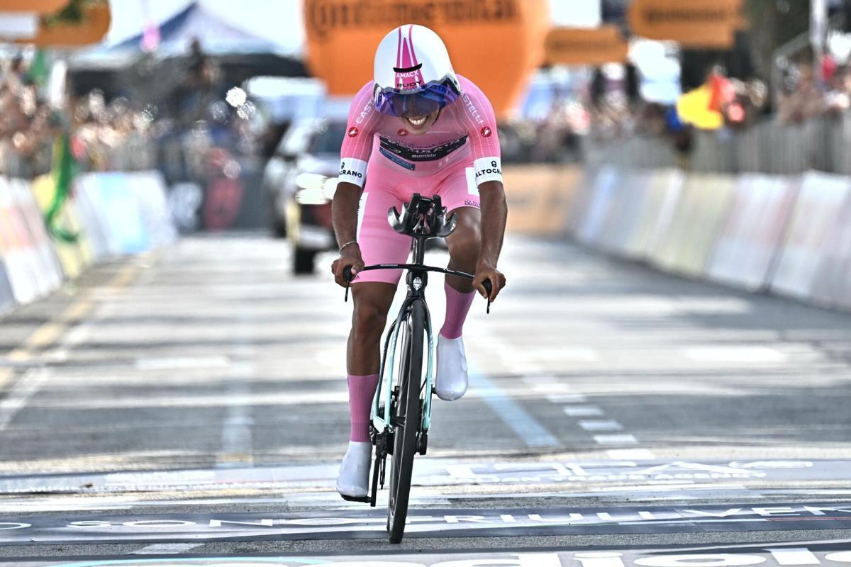 La etapa 10 del Giro de Italia 2026, en imágenes