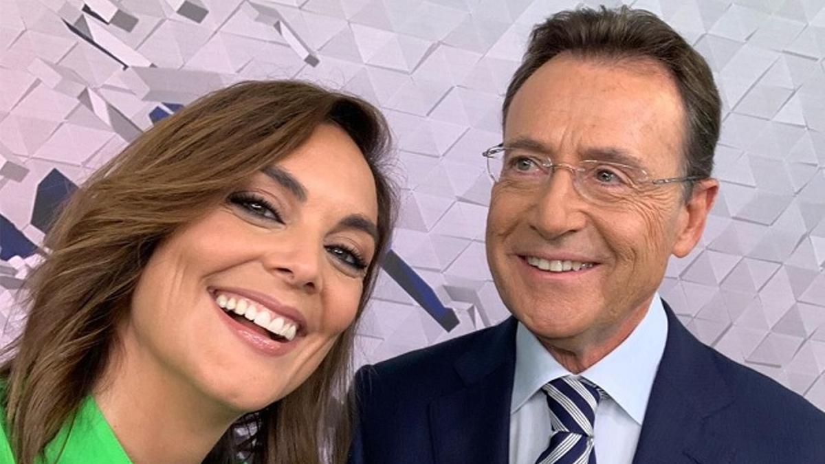 Mónica Carrillo y Matías Prats, presentadores de las Noticias de fin de semana de Antena 3