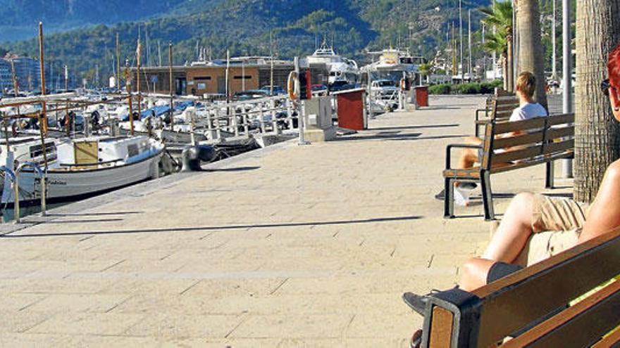 Ayuntamiento y Barcos Azules gestionarán la oficina turística del Port