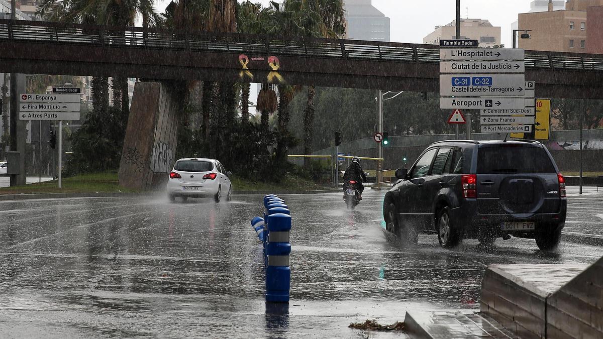 Llega la esperada lluvia en Barcelona