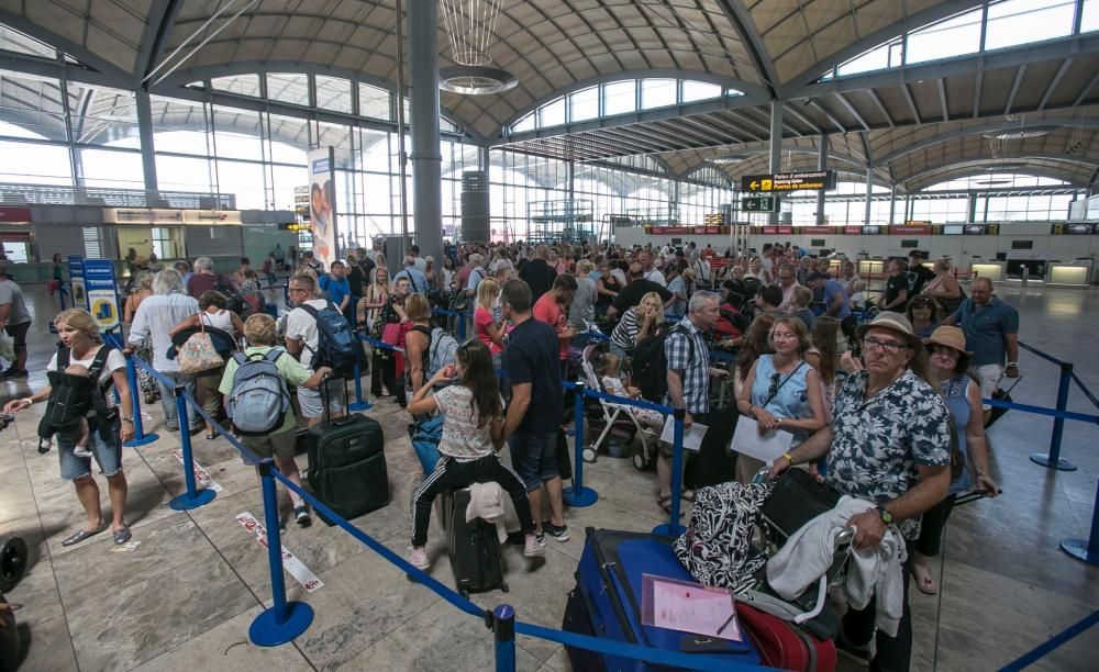 Jornada histórica en el aeropuerto de Alicante-Elc