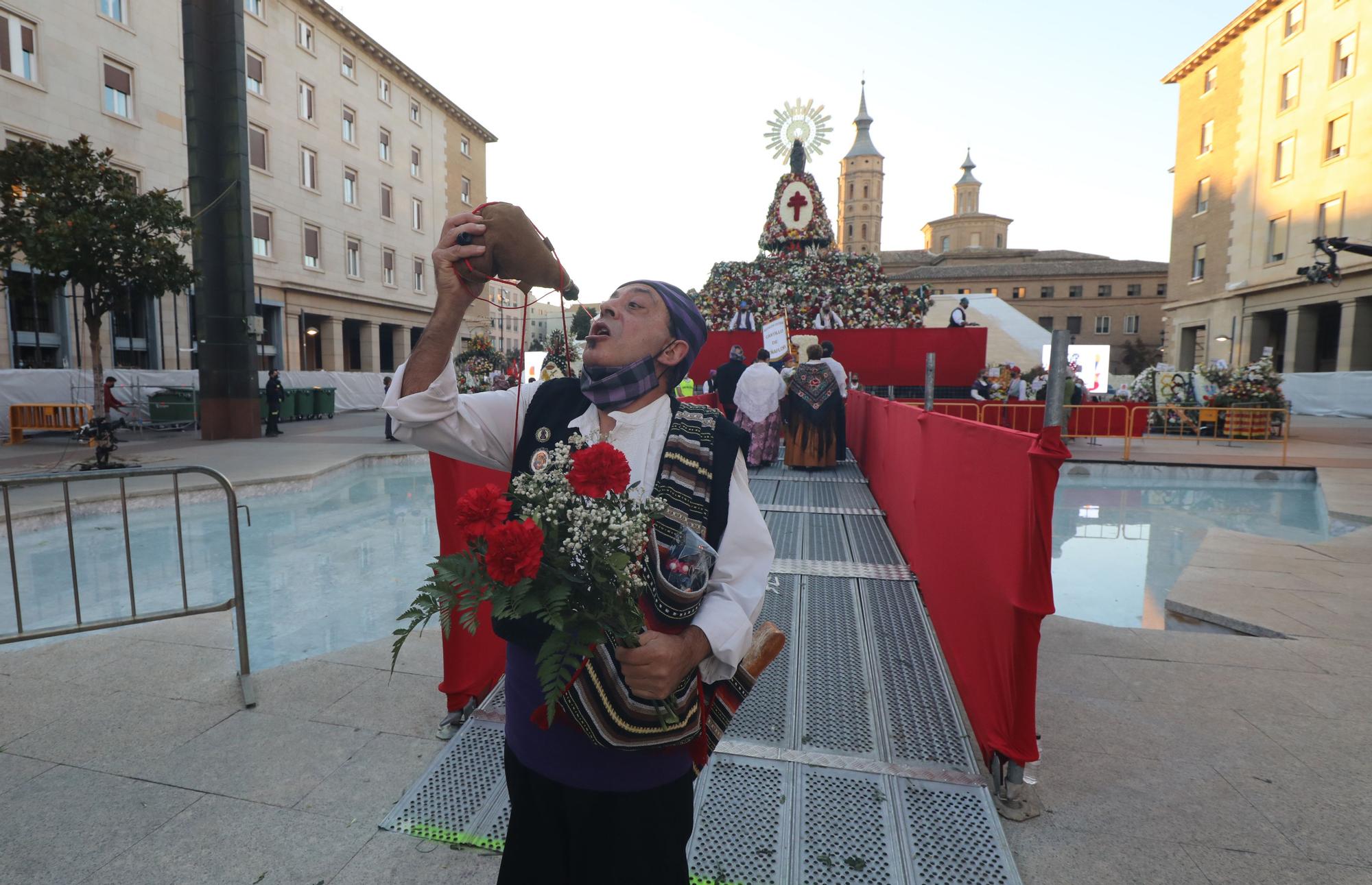 FOTOGALERÍA | La Ofrenda de Flores de estas Fiestas del Pilar 2021 III