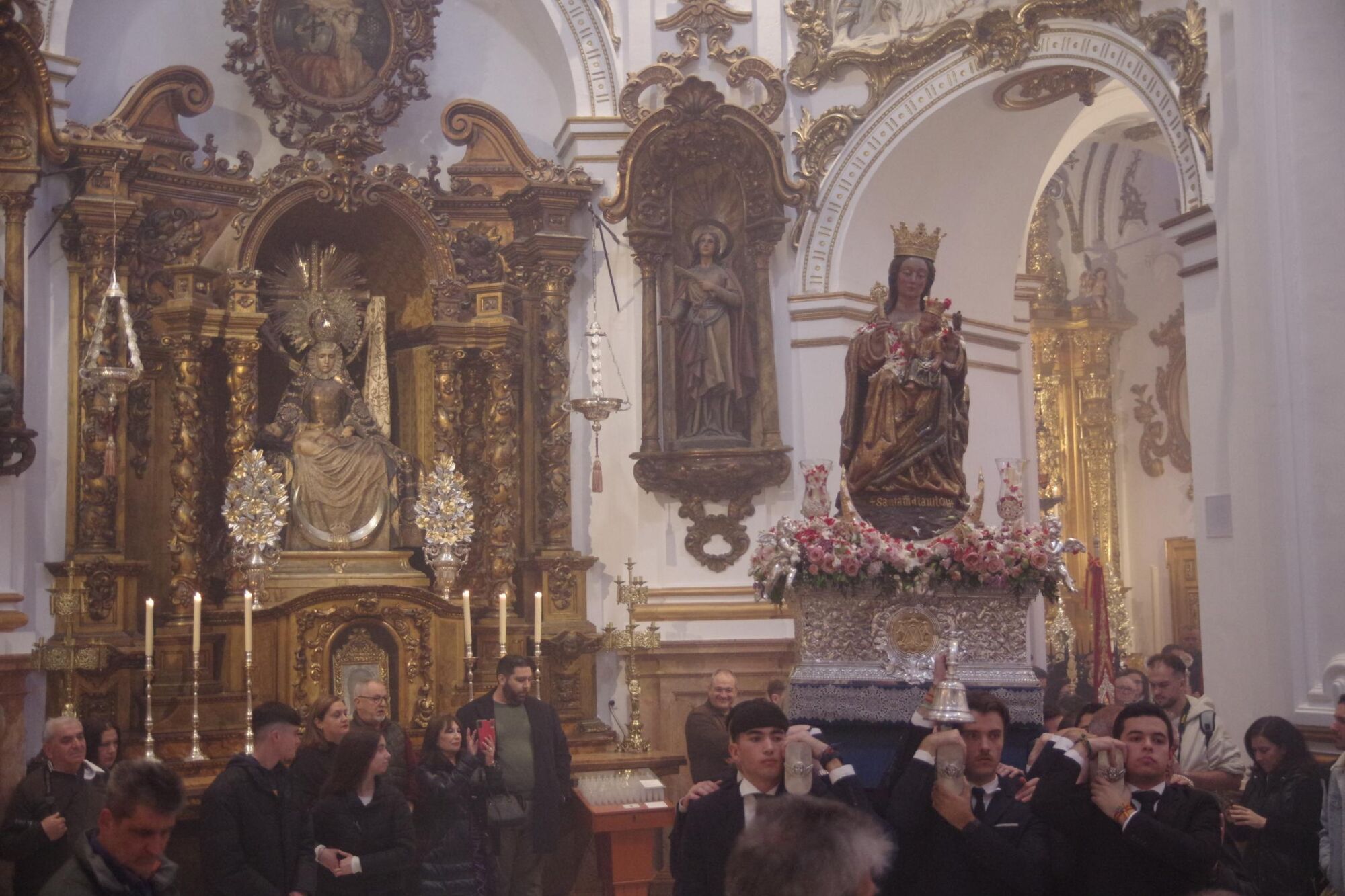 Traslado de la Virgen de la Victoria desde Santiago a los Santos Mártires