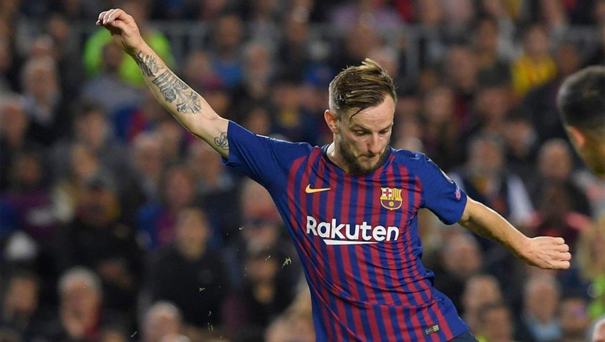 Después de un gran Mundial, Rakitic sigue siendo una garantía por su inteligencia y solidaridad. El croata en indiscutible Después de un gran Mundial, Rakitic sigue siendo una garantía por su inteligencia y solidaridad. El croata en indiscutible