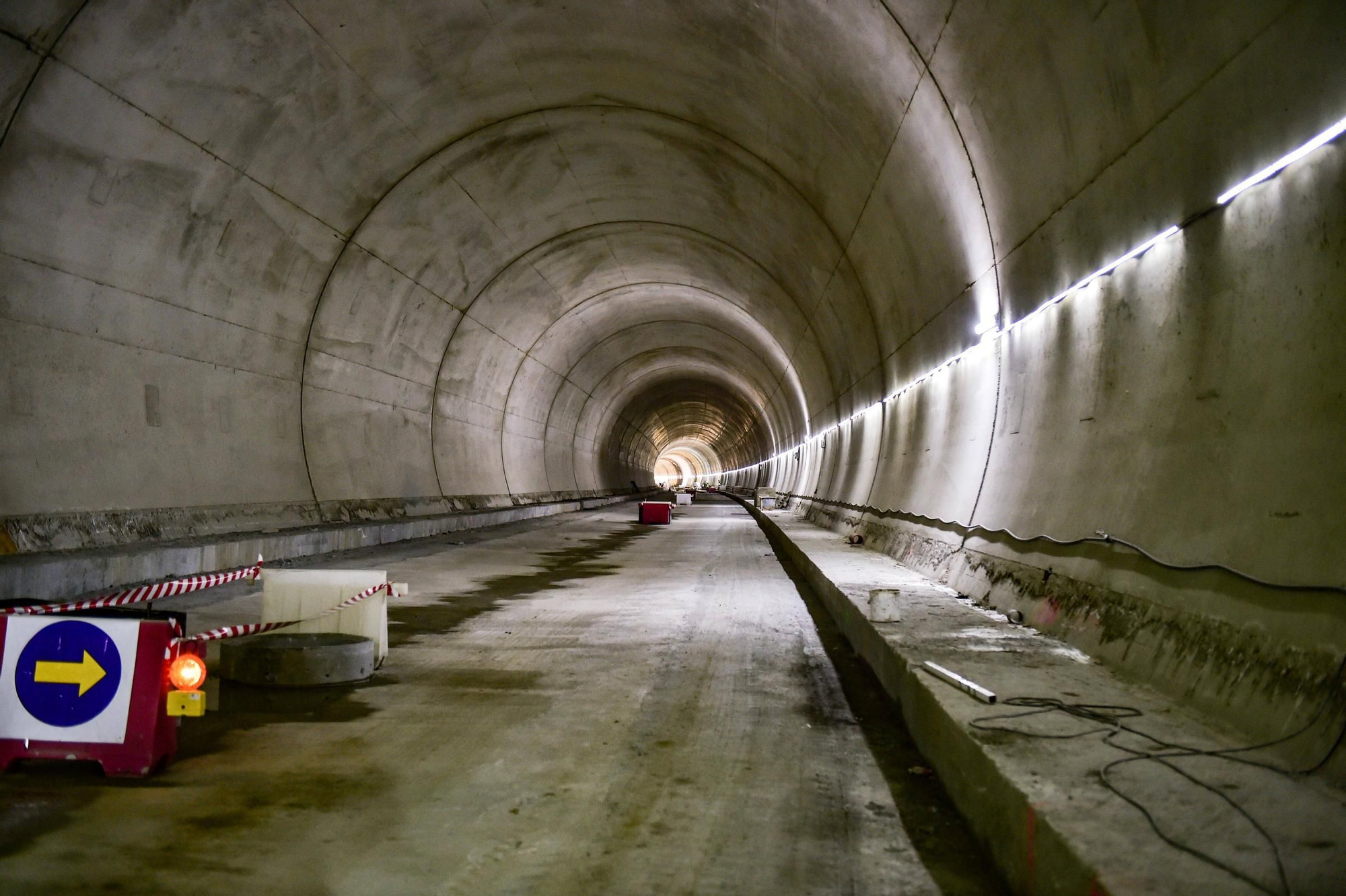 FOTOGALERÍA | El impresionante túnel de 1.500 metros que traerá el AVE a Cácers