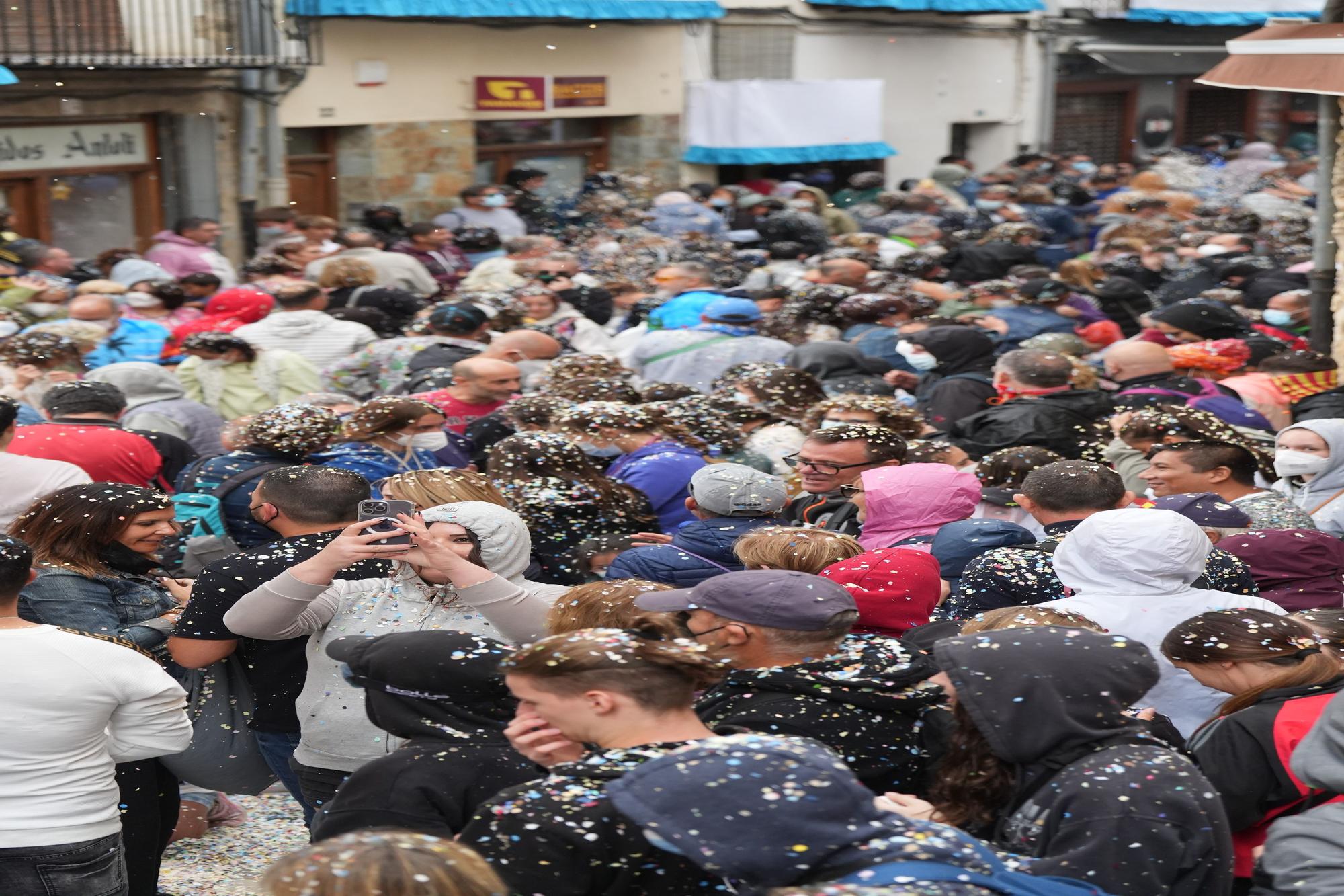 Búscate en el desfile de carrozas y disfraces de l'Anunci de Morella