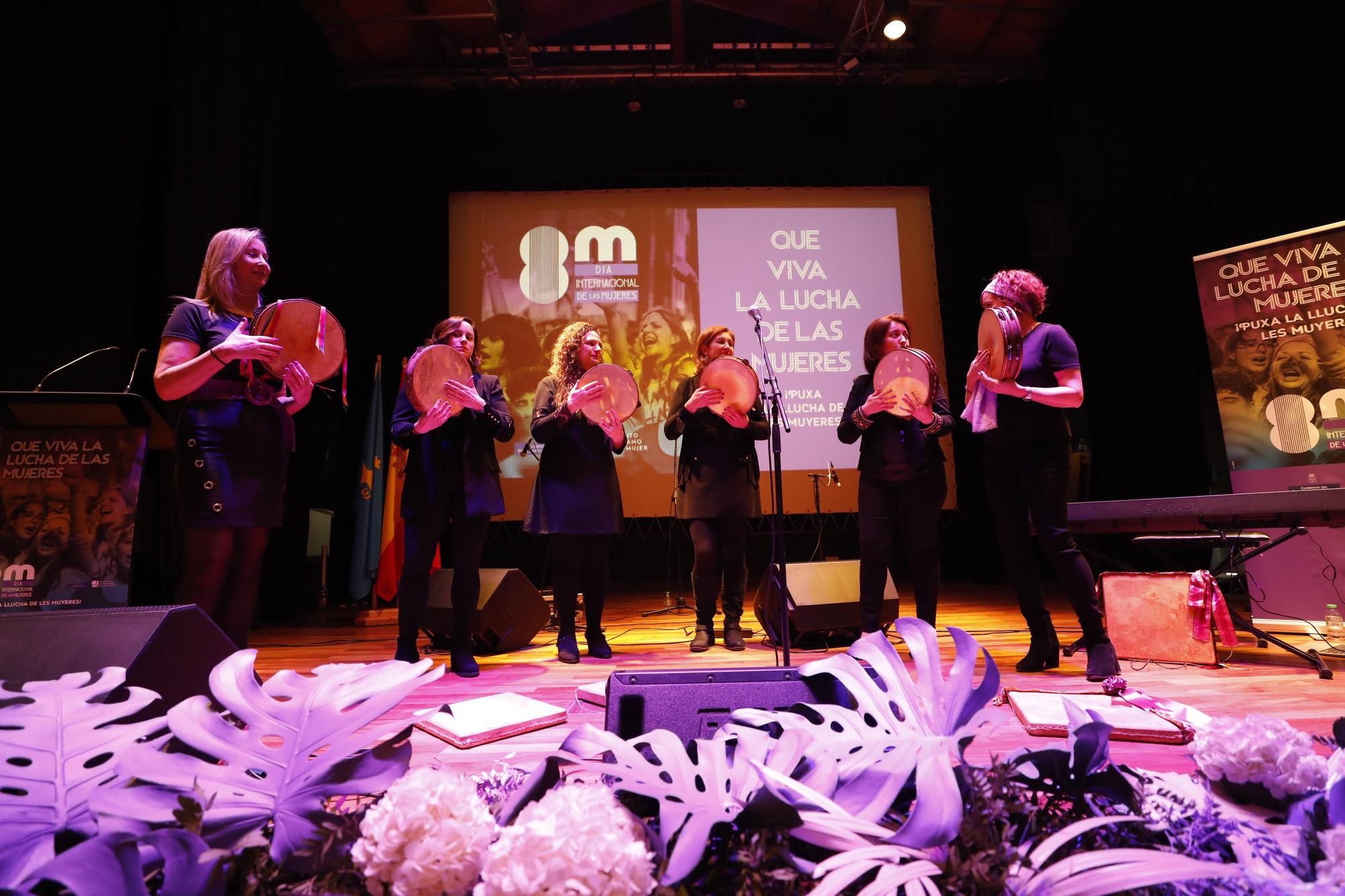 EN IMÁGENES: Así fue el acto institucional por el Día de la Mujer (8M) en Asturias