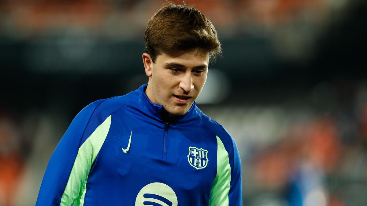 Pablo Torre, en el calentamiento previo del Barça en Mestalla en el choque copero contra el Valencia.