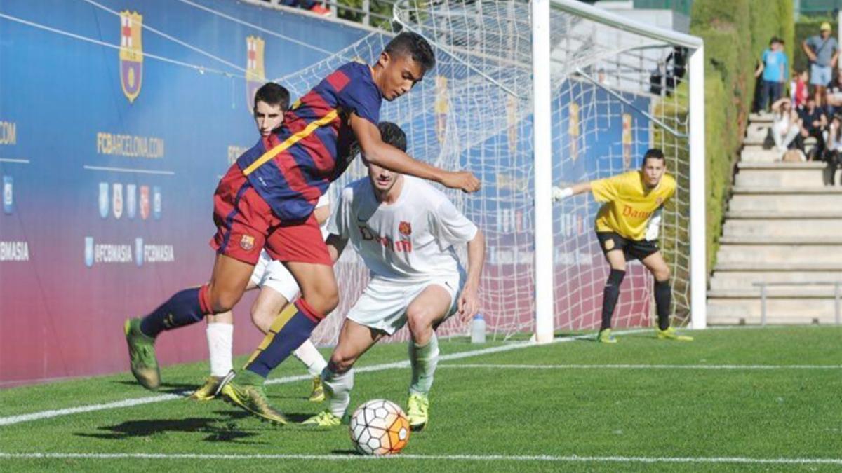 Werick Maciel juega en el juvenil B del Barça