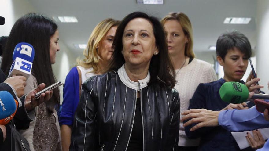 Margarita Robles se libra del castigo de la gestora del PSOE