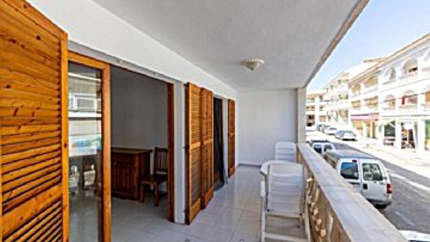 325.000 € Venta de piso en COLONIA DE SANT JORDI (Ses Salines), 3 habitaciones, 2 baños...