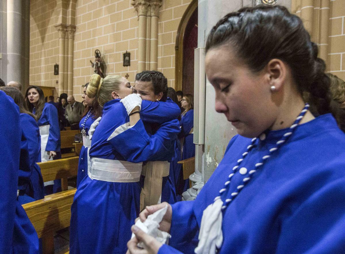 Imágenes de La Cofradía de Nuestra Señora de la Piedad y Caridad y Cristo de la Paz de 2019, debido a la lluvia no pudieron procesionar.