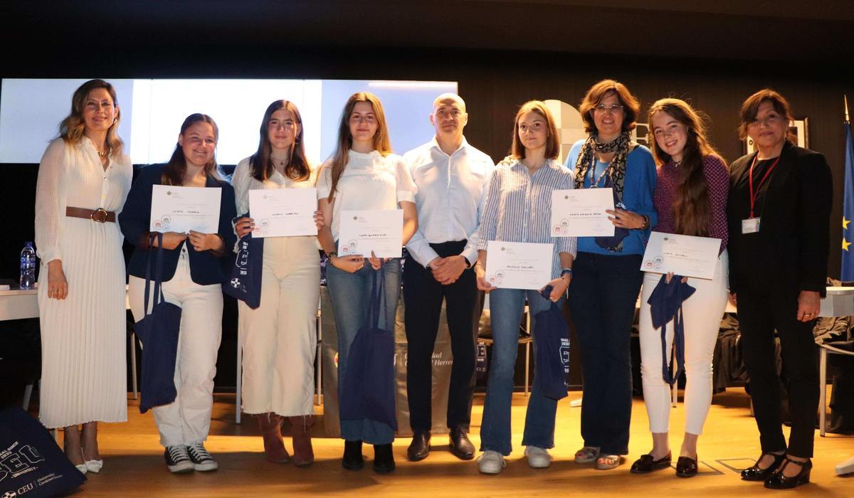 Colegio Sagrada Familia de Elda, premio a la Mejor Defensa.