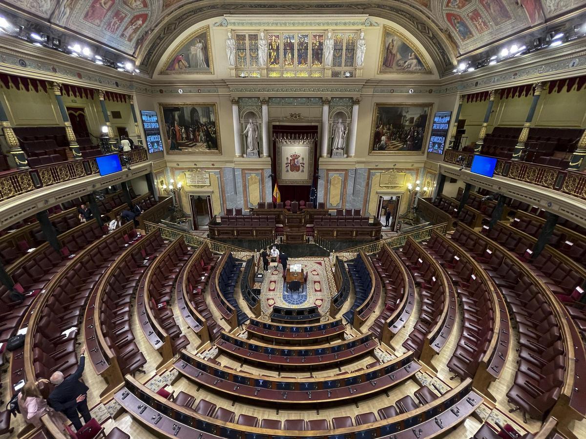 Según establece en su disposición final sexta, entrará en vigor a los veinte días de su aparición en el BOE.