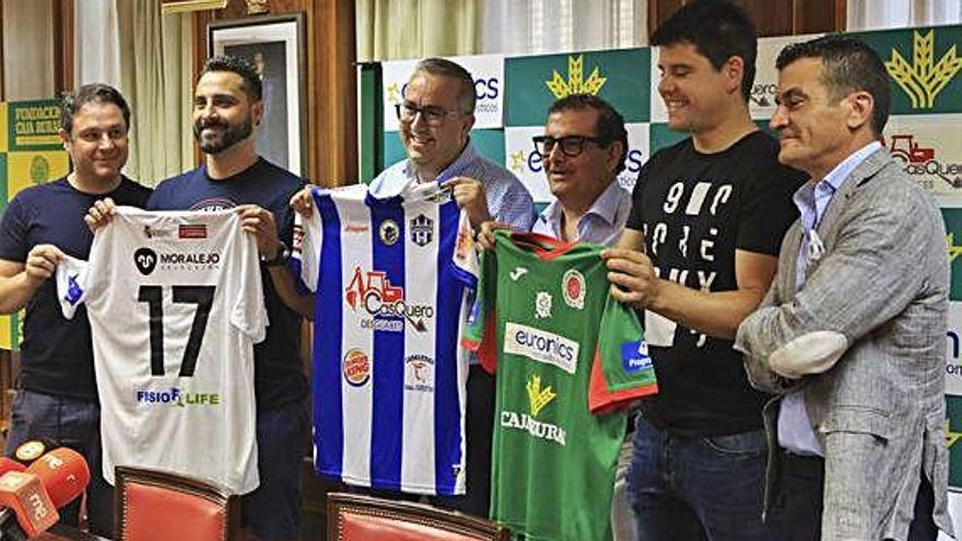 Presentación del acuerdo entre el Inter Sala Zamora y el Atlético Benavente.