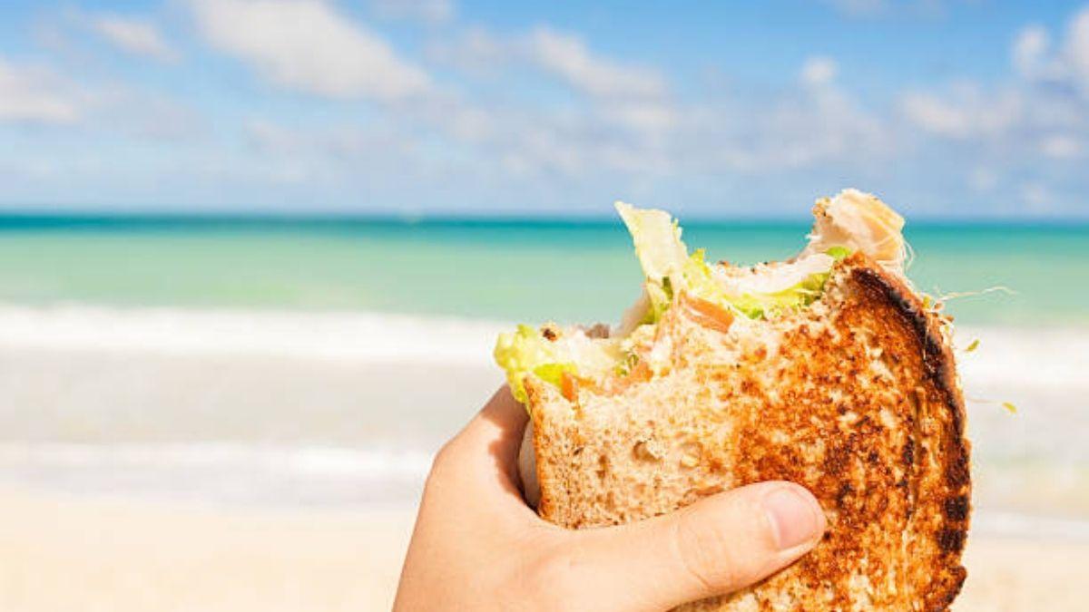 Alimentos que debes evitar llevar a la playa