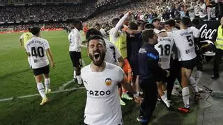 Gayà habla de su futuro en el Valencia CF