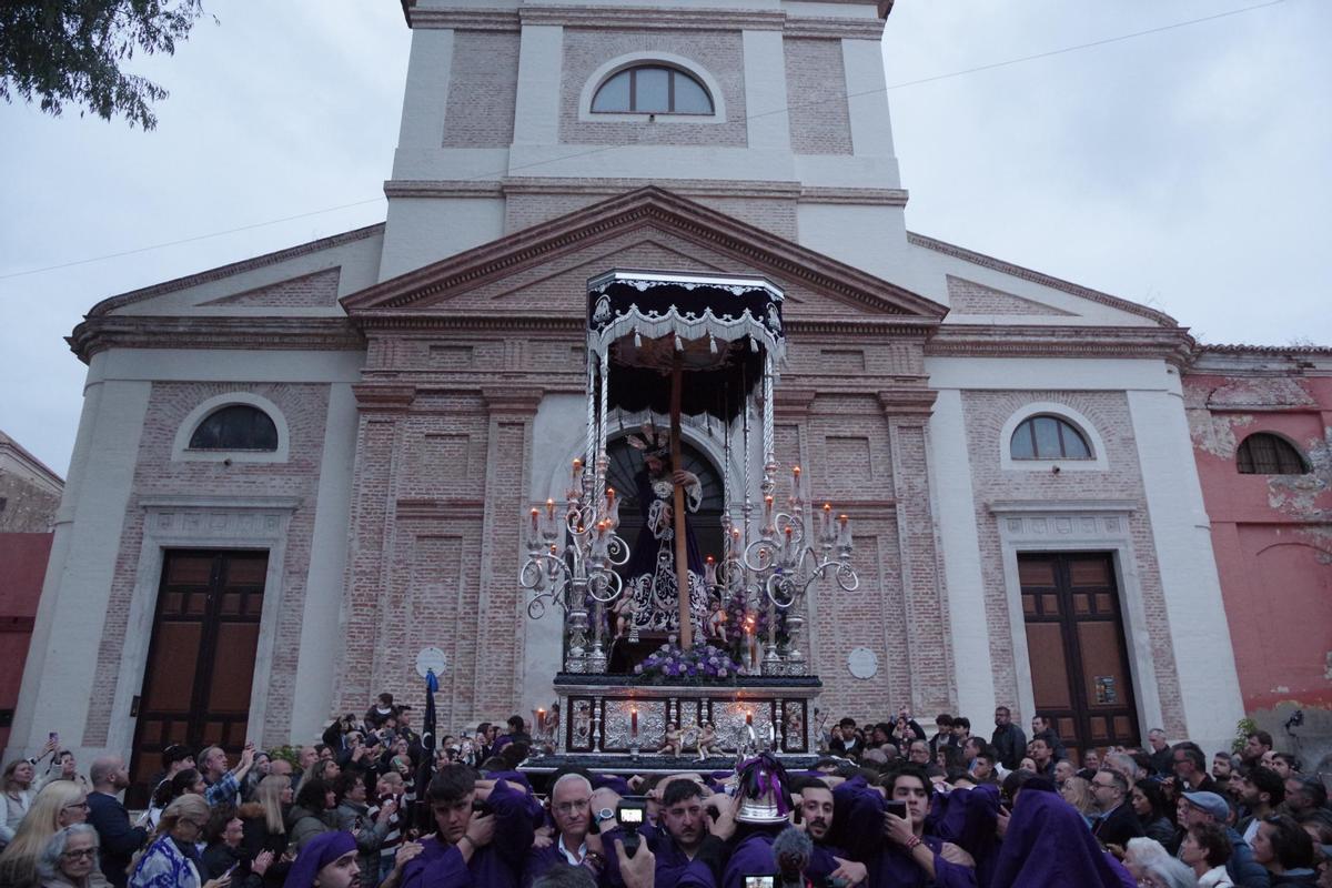 Procesión de Jesús Nazareno de la Llaga en el Hombro, en imágenes
