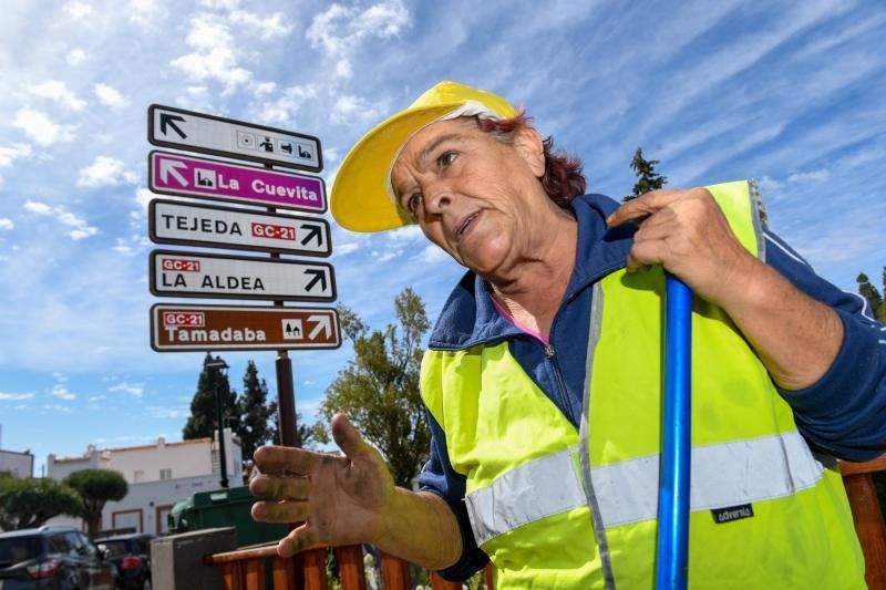 15-10-19 SUPLEMENTOS. ZONA CUMBRERA. ZONA CUMBRERA. Reportaje zonas quemadas tras dos meses. Reportaje triple entrega sobre el paisaje quemado, al cumplirse dos meses. La primera parte será Los tesosos de la Cumbre, en plan más positivo, con los brotes verdes, lugares que visitar. Un segundo con los héroes sin capa, sus protagonistas y una tercera con Lo que el fuego se llevó o Lo perdido, la parte más triste.  Fotos: Juan Castro.  | 15/10/2019 | Fotógrafo: Juan Carlos Castro