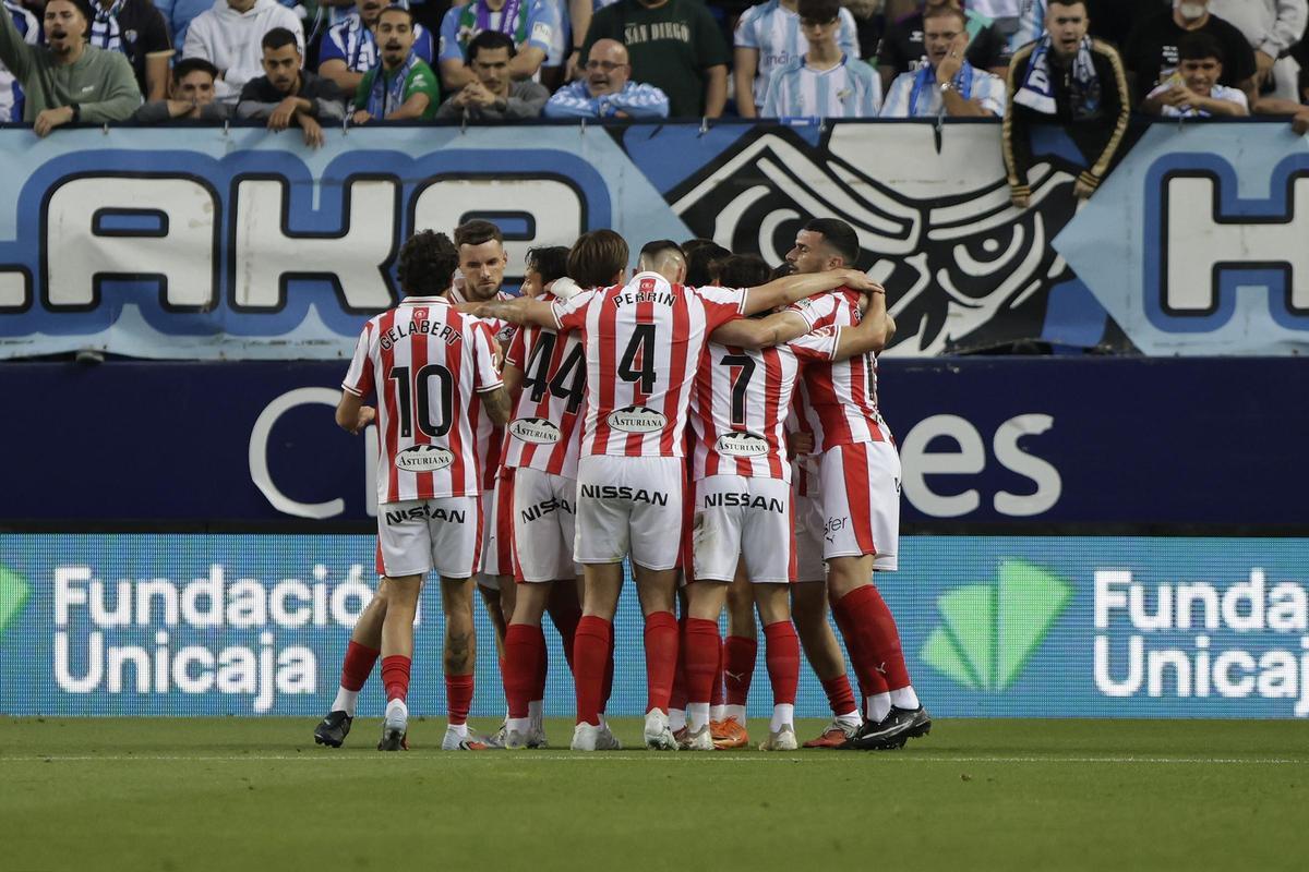 Imágenes del encuentro entre el Málaga y el Sporting