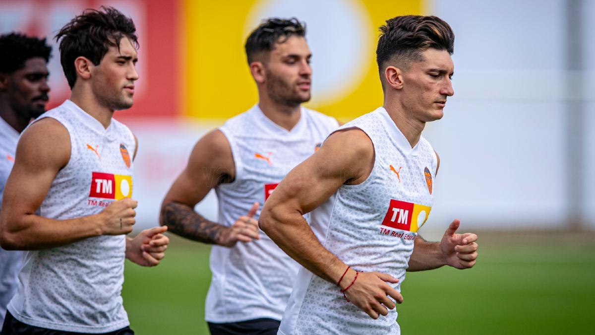 El Valencia de Baraja vuelve a los entrenamientos