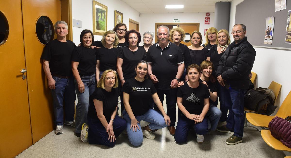 Algunos de los participantes en la gala benéfica de Arteixo.