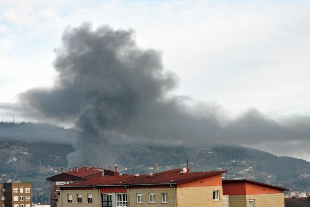 Incendio en un local de Oviedo