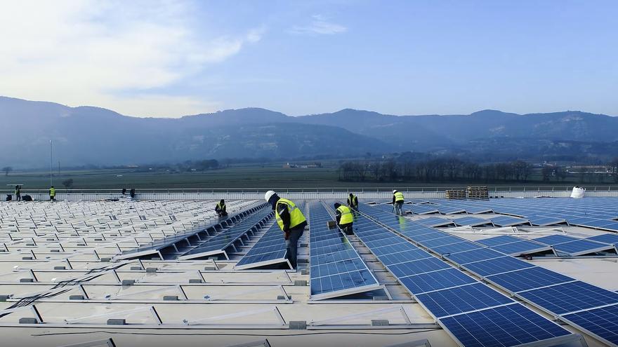 S’ofereix feina al sector de l’energia solar