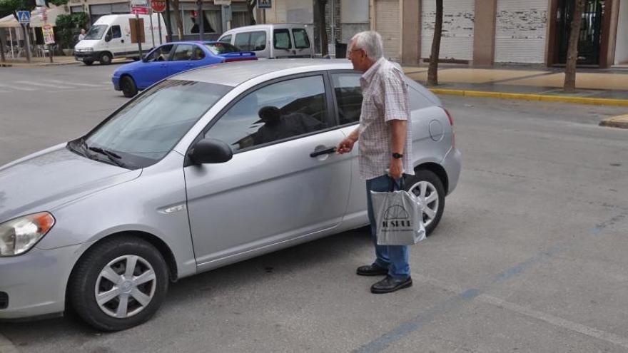 Multado con 40 euros en Callosa de Segura por no pagar la zona azul en pleno confinamiento