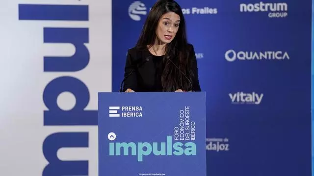 Sara Hernández del Olmo: "Tenemos el foco en trabajar en una interconectividad real entre territorios y ciudades y romper ese modelo radial"