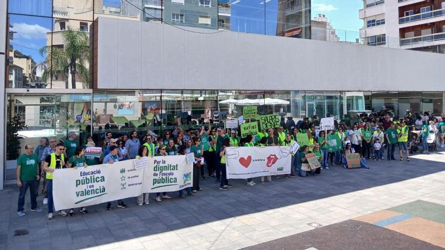 Algemesí convoca una “graduación encubierta” al aplazarse el acto académico por la huelga de profesores