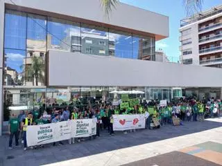 Algemesí convoca una “graduación encubierta” al aplazarse el acto académico por la huelga de profesores