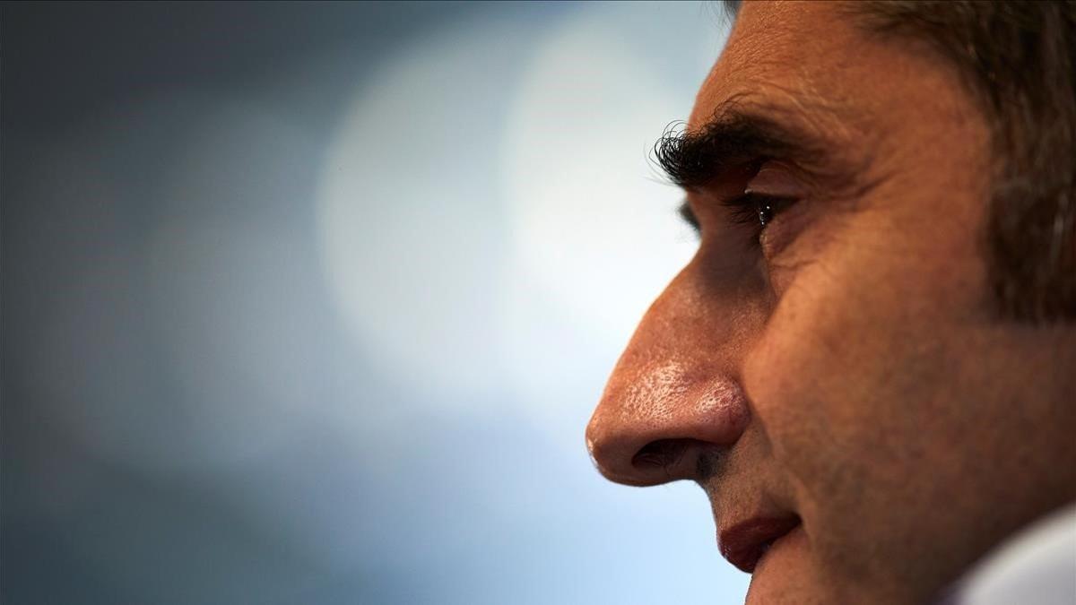 Valverde, en la sala de prensa de la ciudad deportiva del Barça.