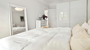 Una habitación acogedora.