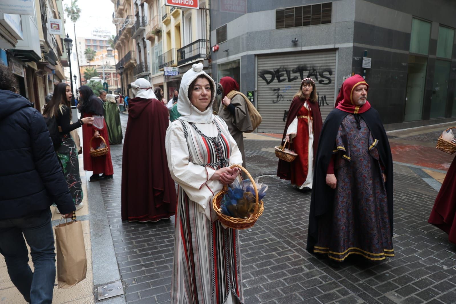 IMÁGENES | Así ha sido el desfile alternativo al Pregó de los entes vinculados