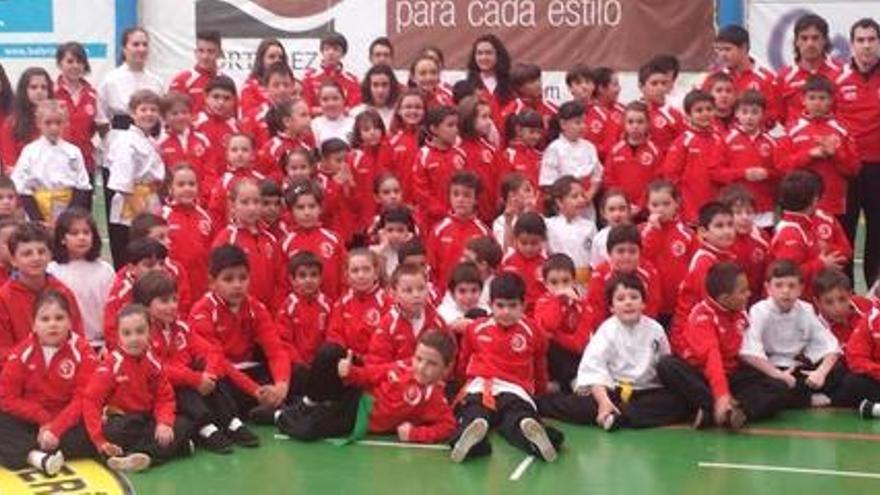 El Kung Fu Zen acude al torneo provincial con cien deportistas