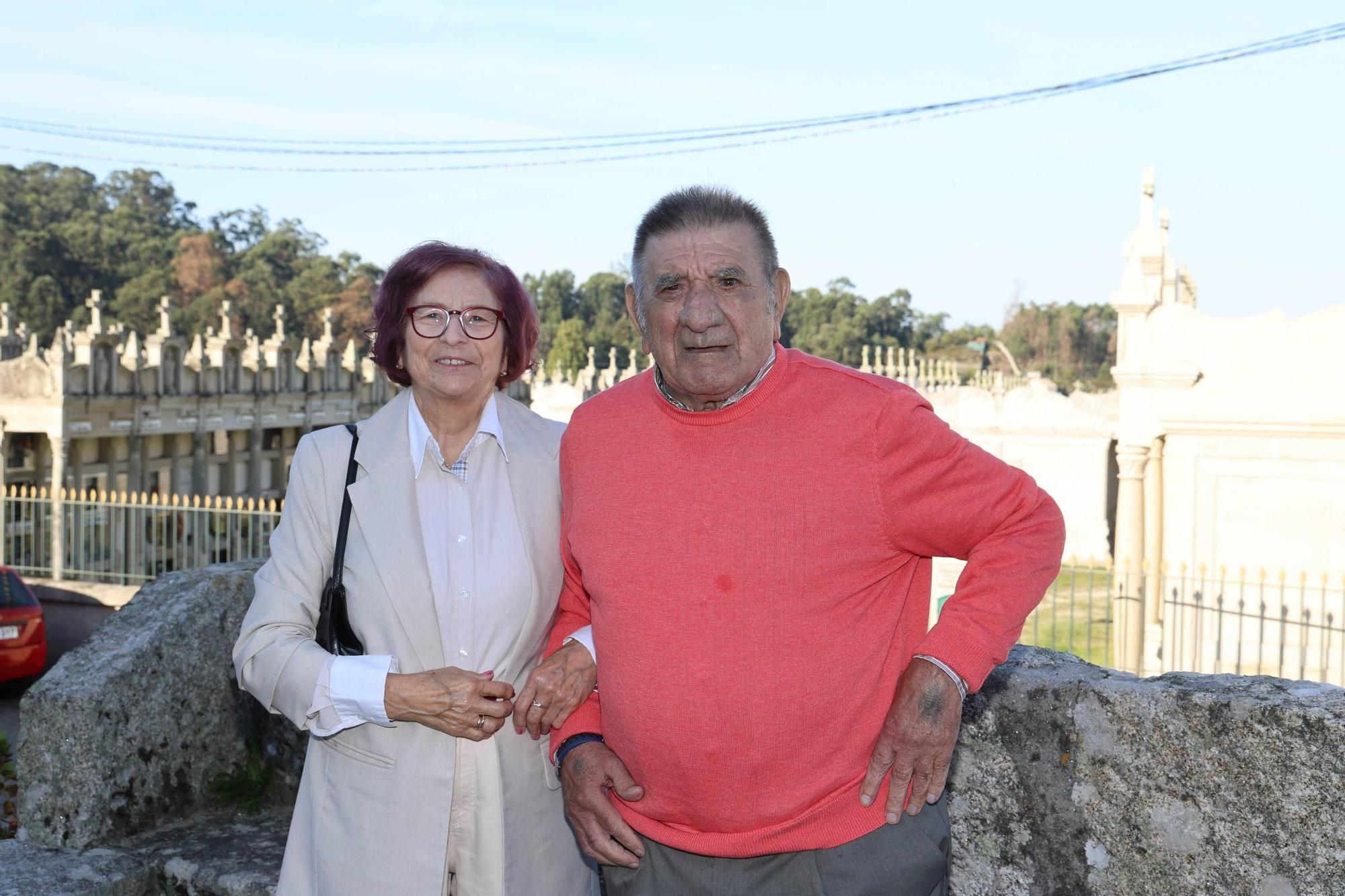 Matrimonios que celebrarán sus bodas de oro con la asociación AVOA en Coruxo