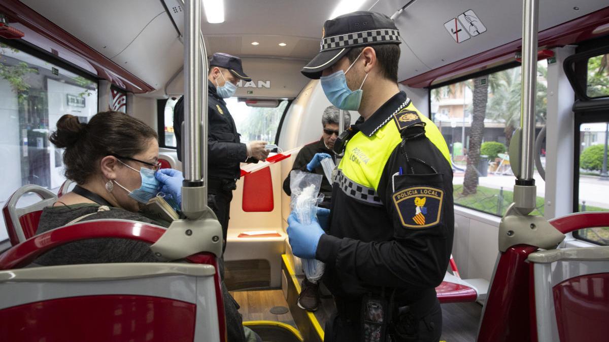 Un autobús urbano de Alicante