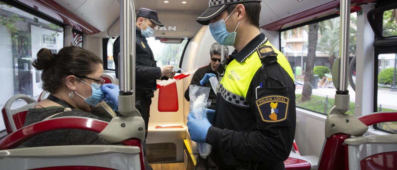 Un autobús urbano de Alicante