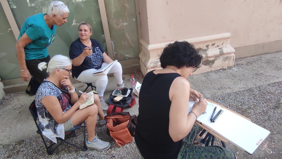 Participants en el primer Urban Sketching a Manresa