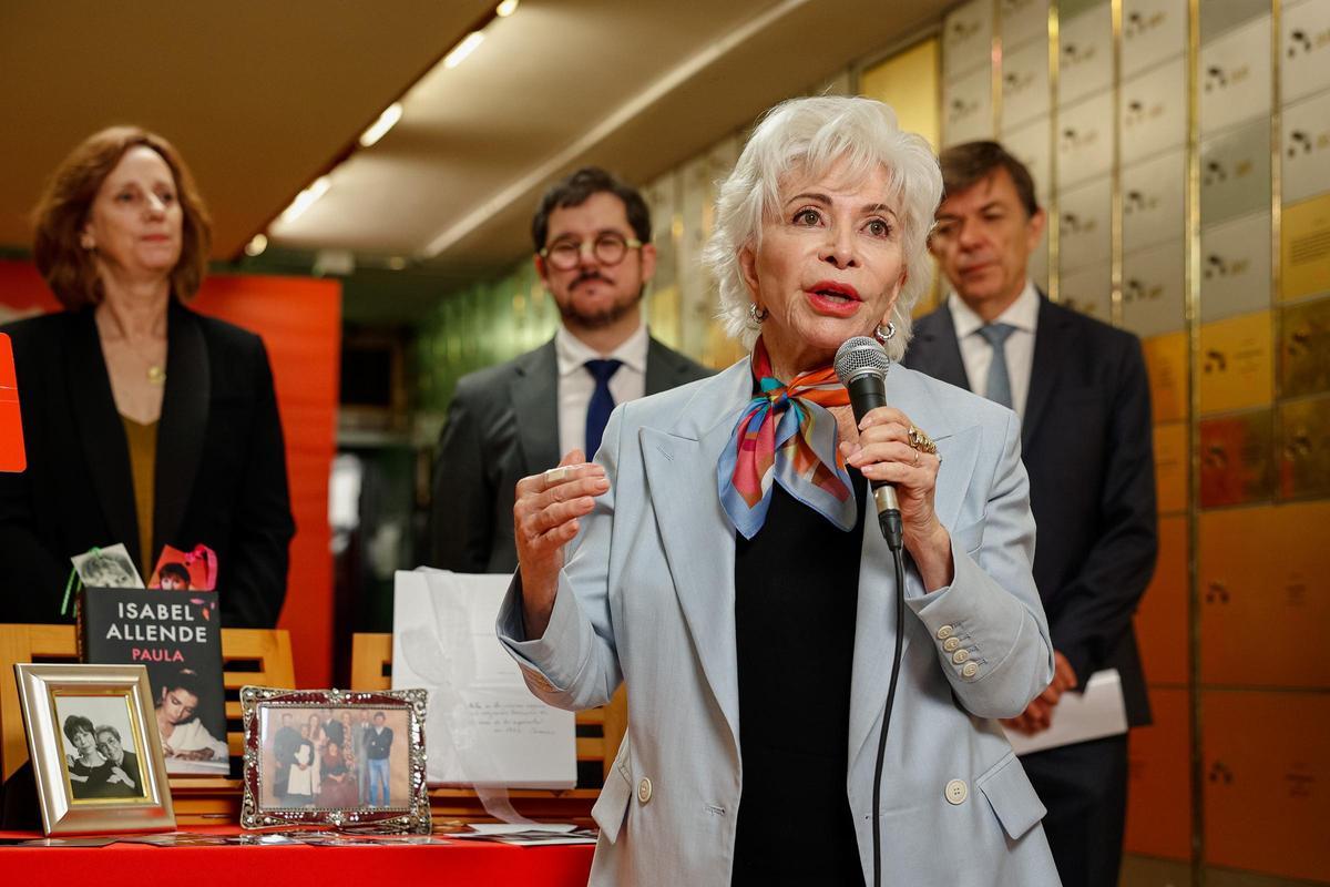 Isabel Allende, en el Instituto Cervantes.