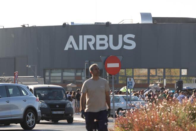 Hereu convoca a Airbus y a los sindicatos este viernes para mediar en la huelga indefinida