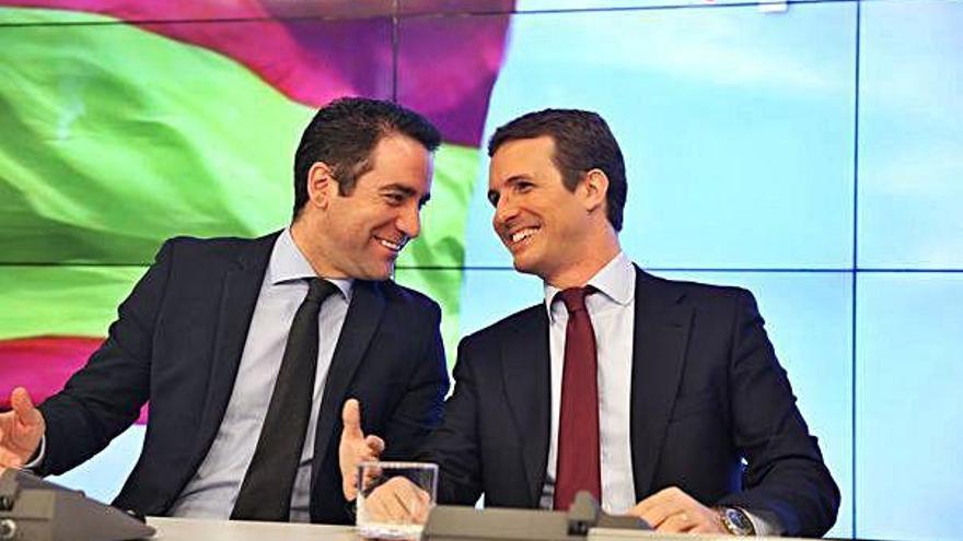 Casado, a la foto amb García Egea, va dir que cal «recuperar la dignitat a Catalunya»