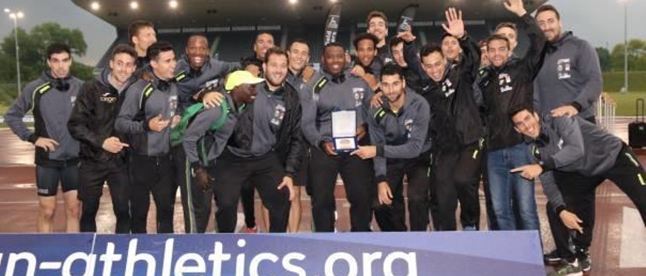 El equipo masculino logró la medalla de bronce en la edición del año pasado.