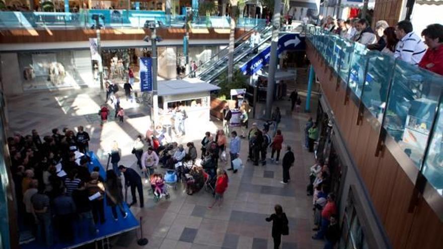 Una imagen del centro comercial torrevejense.