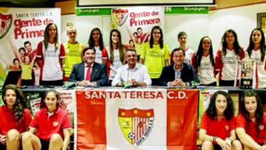 El Santa Teresa aspira a que Badajoz &#039;viva&#039; la élite