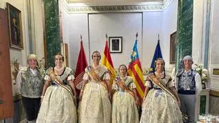 Las falleras mayores de la Comunitat Valenciana protagonizan un 'adiós' grupal en Carcaixent