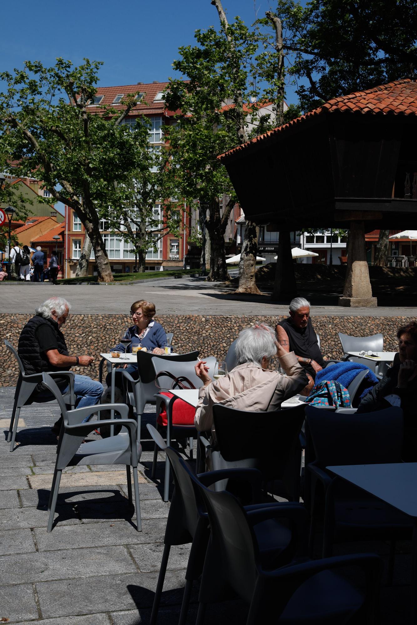 Ambiente de terrazas en Avilés