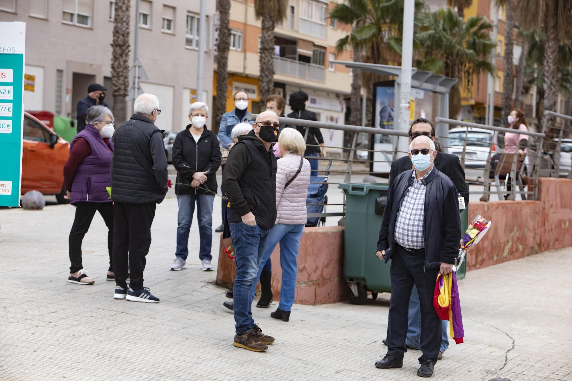 Homenaje a las víctimas del Bombardeo de Xàtiva de 1939